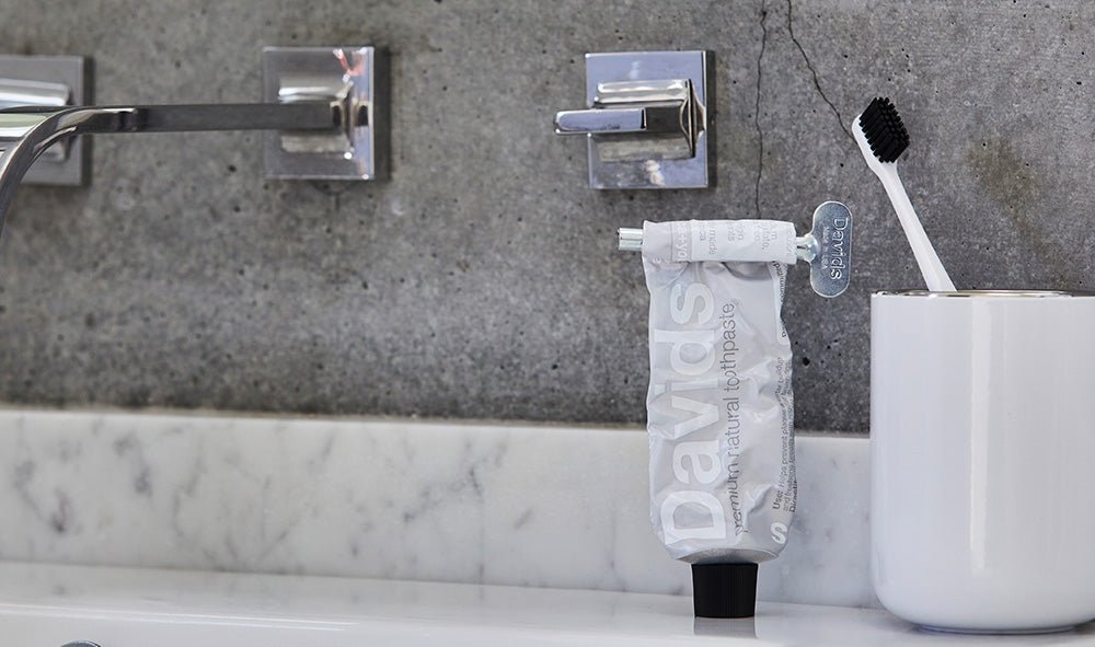 five things you need to know about abrasives in toothpaste