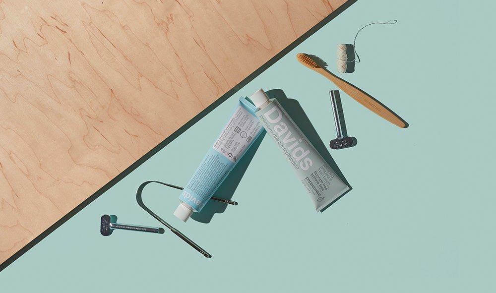 how to clean your tongue naturally and effectively using a tongue scraper