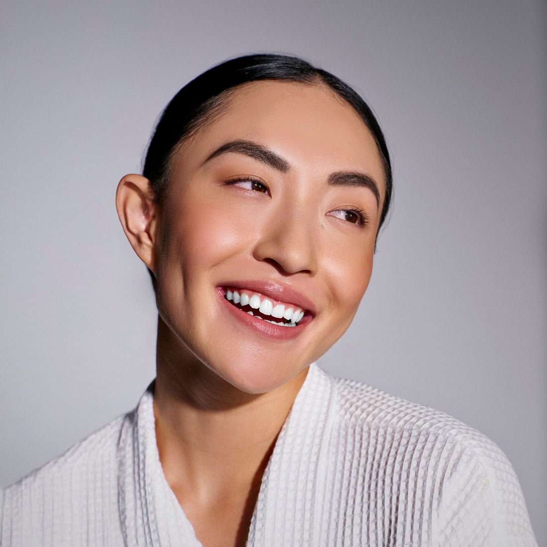 the psychology smiling: how it shapes your confidence, mood, and first impressions