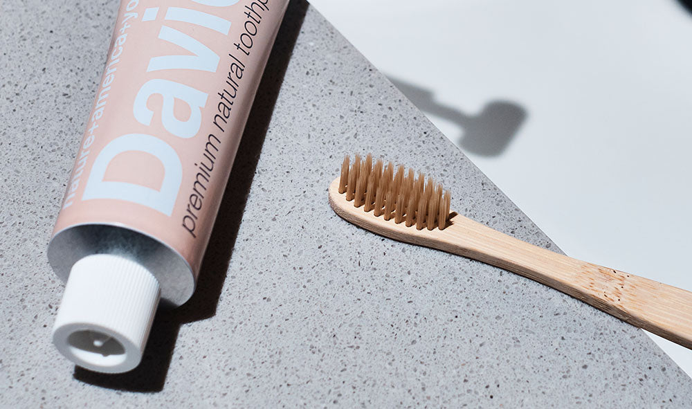 how to choose the right toothbrush to complement the best natural toothpaste