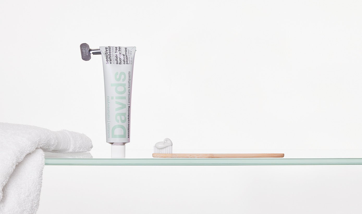 teeth whitening for sensitive teeth: simple dos and don'ts