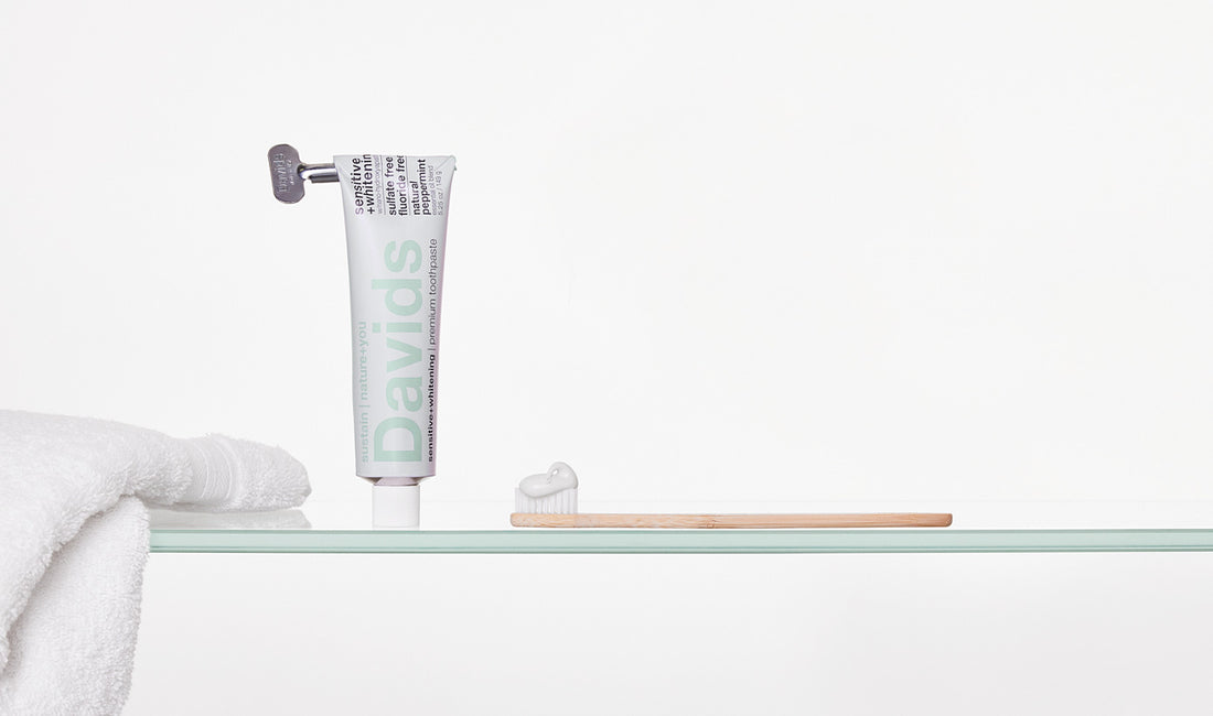 teeth whitening for sensitive teeth: simple dos and don'ts