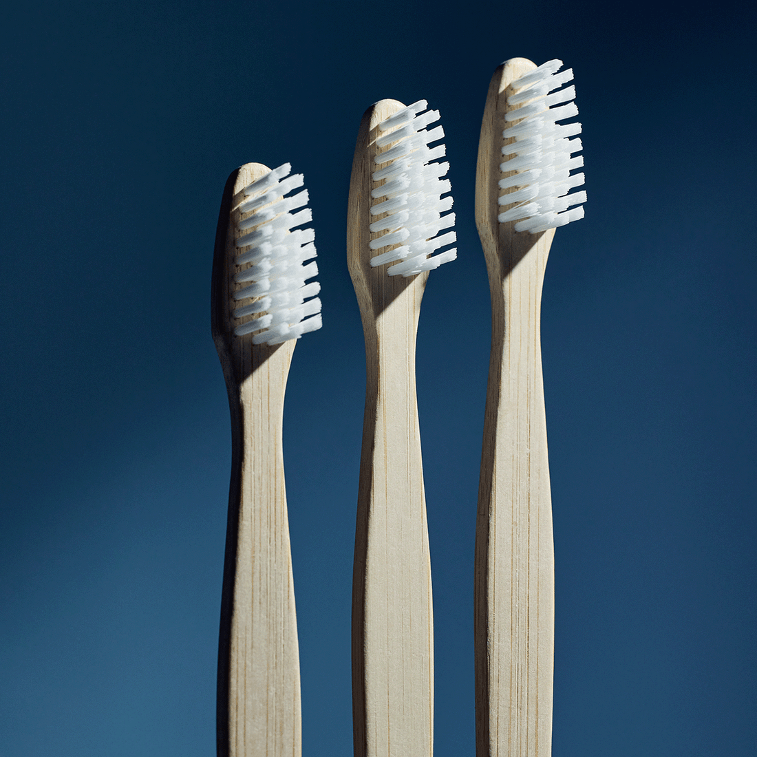 When to Use a Tongue Scraper? Davids Top Oral Care Tips